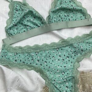 Conjunto Florecita Basico